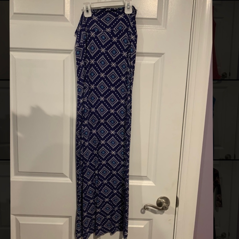 Blue patterned maxi skirt